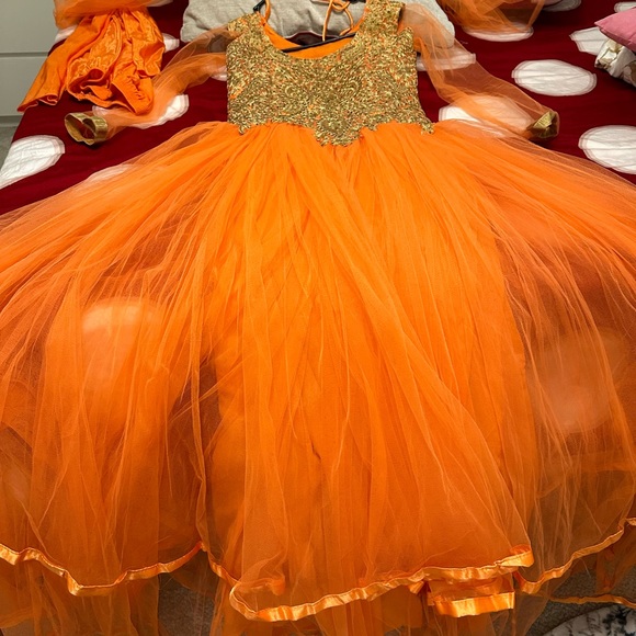 Pakistani Indian wedding party gown 3 PCs suit orange small eid outfit - Picture 5 of 16